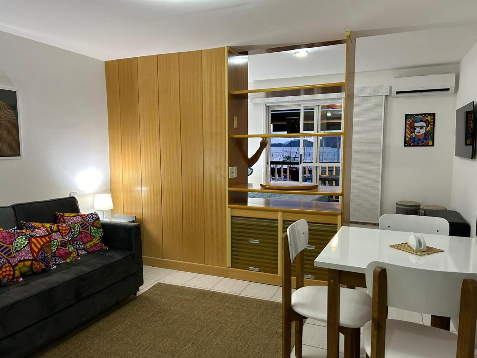 Apartmán Flat Bijoux Frente Mar No Shopping Piratas , Com Estacionamento Gratuito Angra dos Reis Exteriér fotografie
